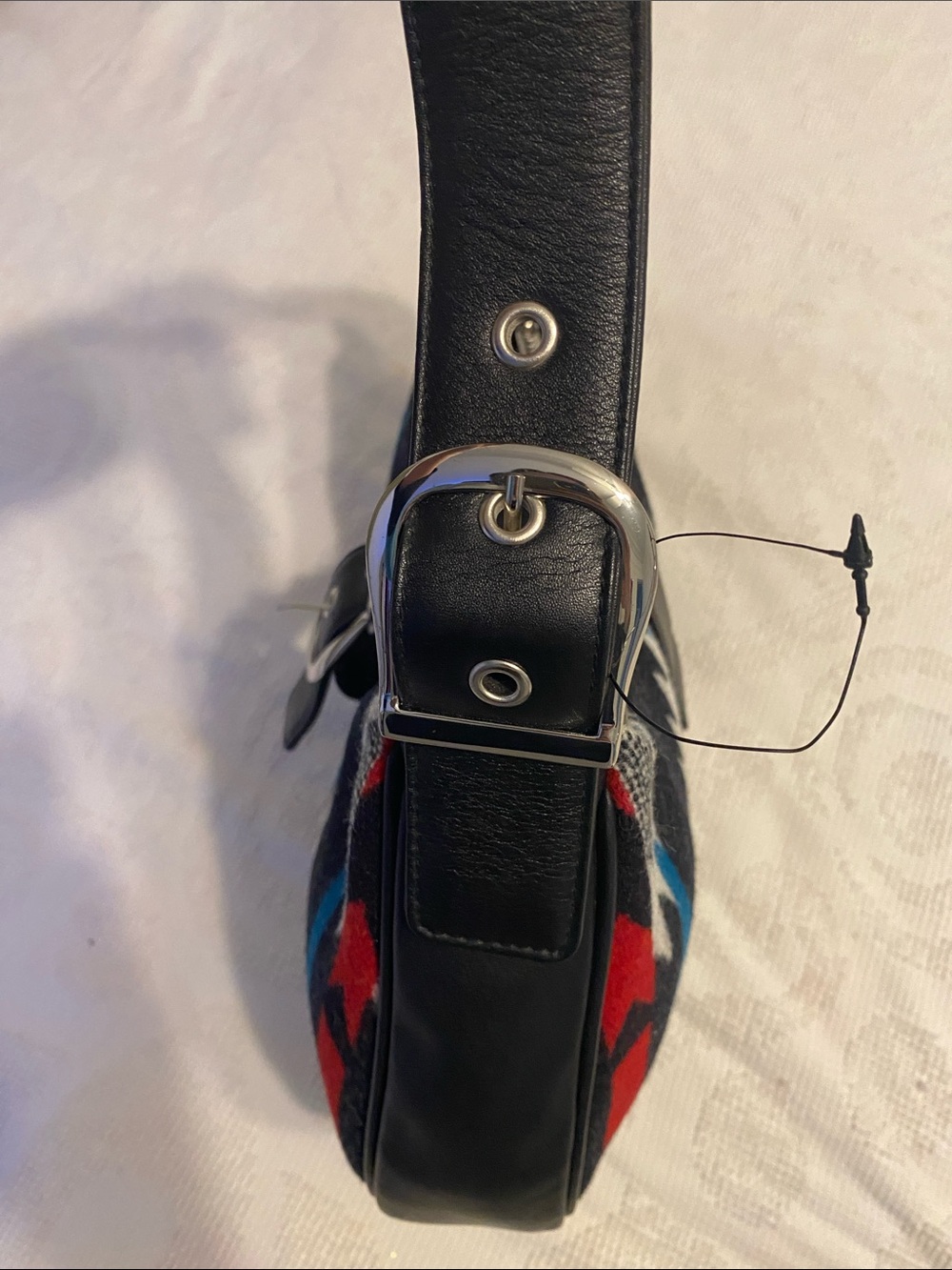 Pendleton Aztec Shoulder Bag in Black, Red & Blue, new no tags - Picture 4 of 11